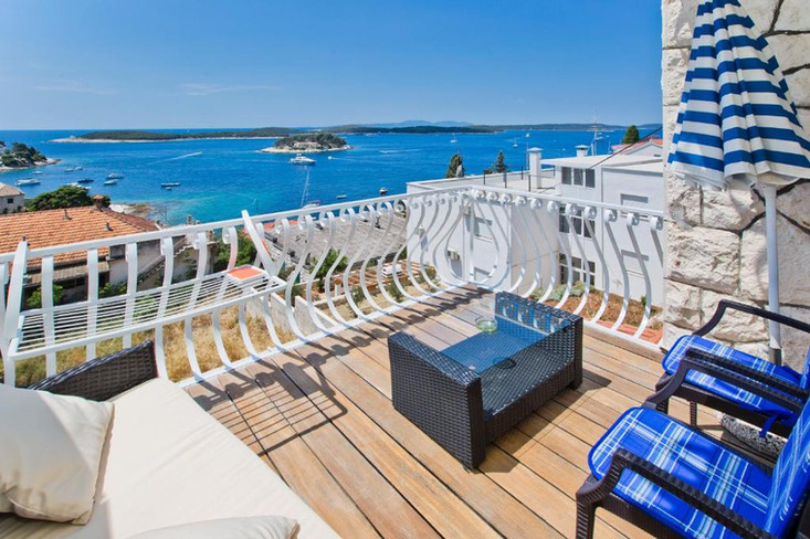 Double Room with Balcony Hvar